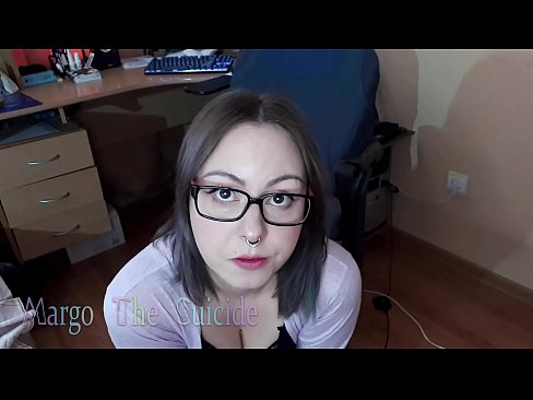 ❤️ Szexi lány szemüveges szopik Dildo mélyen a kamera Szex videó at hu.ru-pp.ru ❌