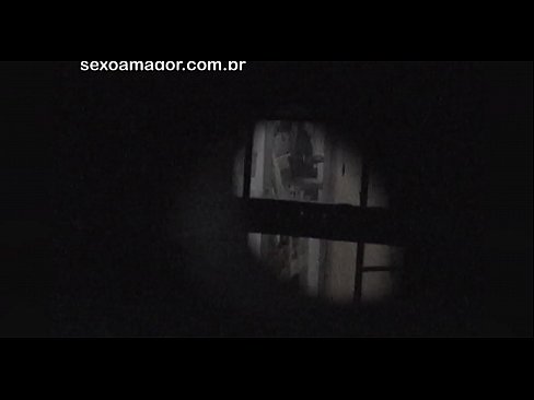 ❤️ Szőke lányt titokban videóra vette a környékbeli kukkoló, aki üreges téglák mögé rejtőzött Szex videó at hu.ru-pp.ru ❌